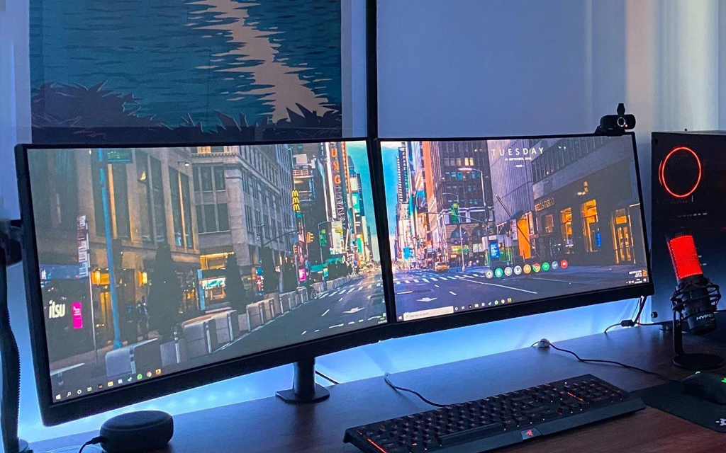 single panoramic image for dual monitor